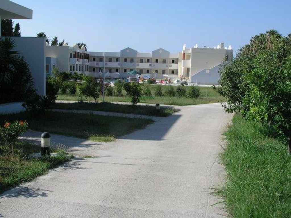 Olgas Paradise Aparthotel 3*